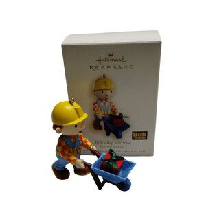 Hallmark Keepsake 2007 Bob The Builder   "Bobs Big Surprise" Christmas Ornament